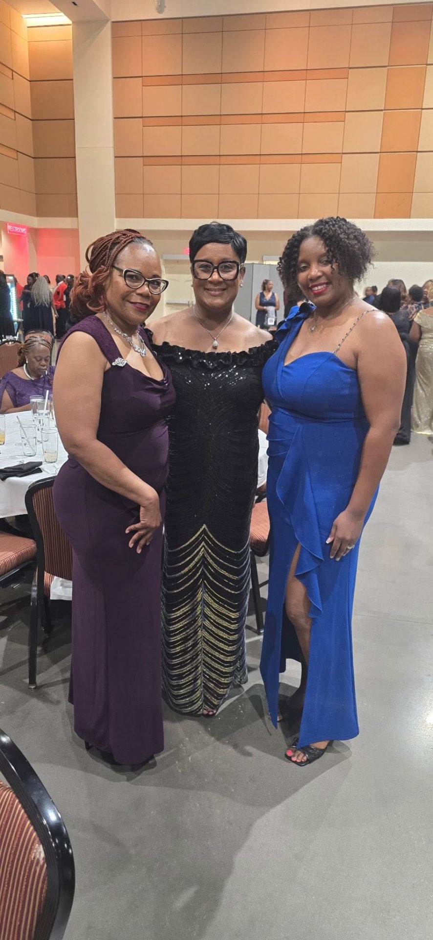 Dawne with sisters at the gala
